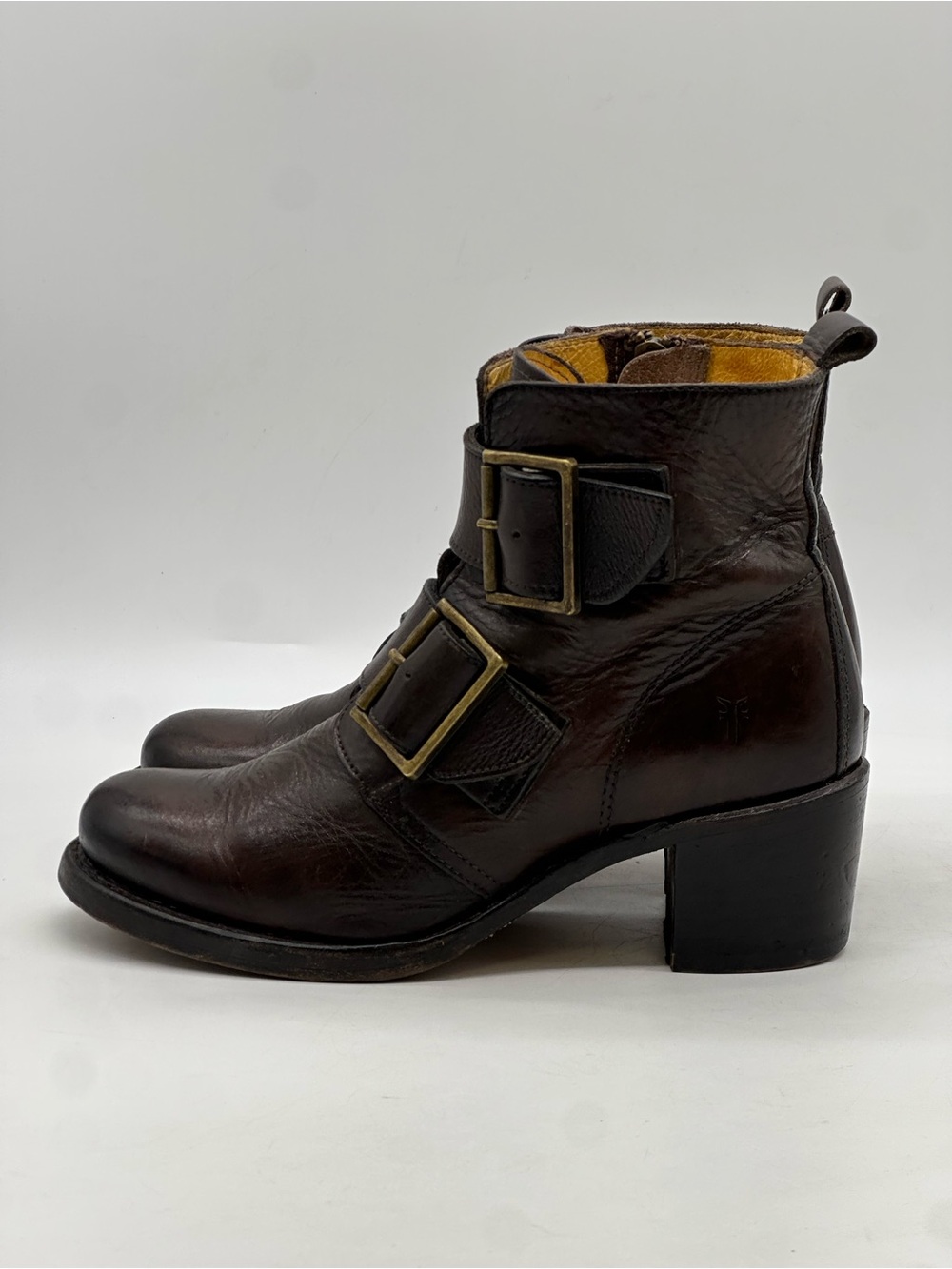 Frye Sabrina Boots. Size 9 - Picture 4 of 9